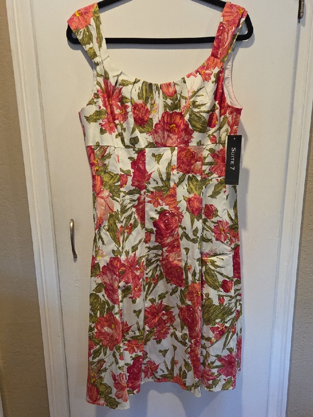 Suite 7 Floral Knee Length Dress NWT 10